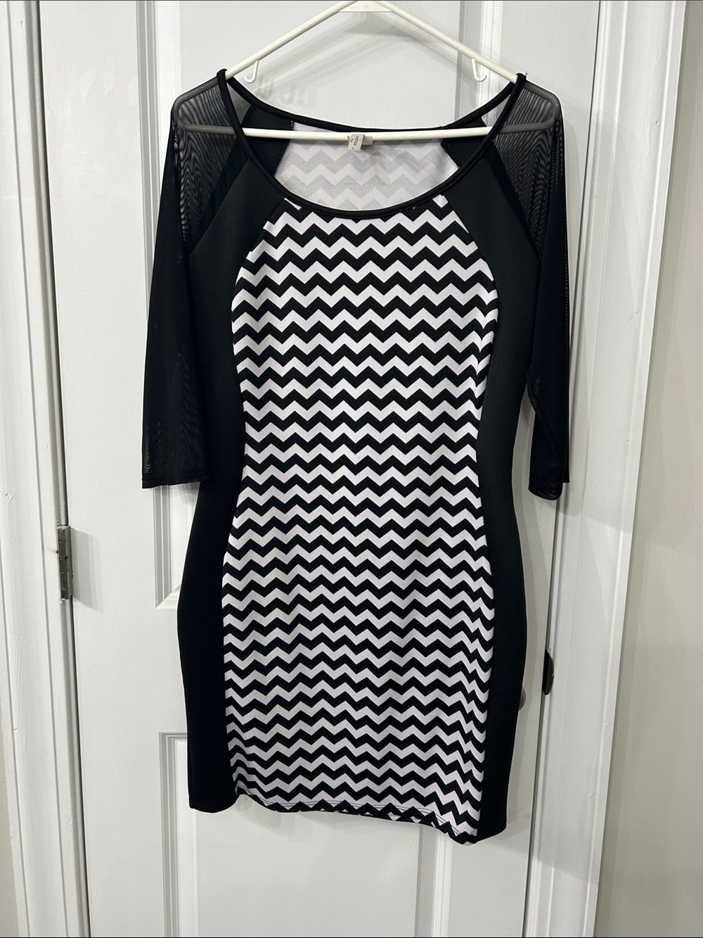 Black & White Chevron Sheer-Sleeve Bodycon Dress